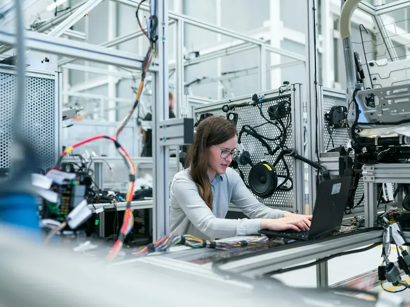 Engineer working in a Hamilton manufacturing and technology lab